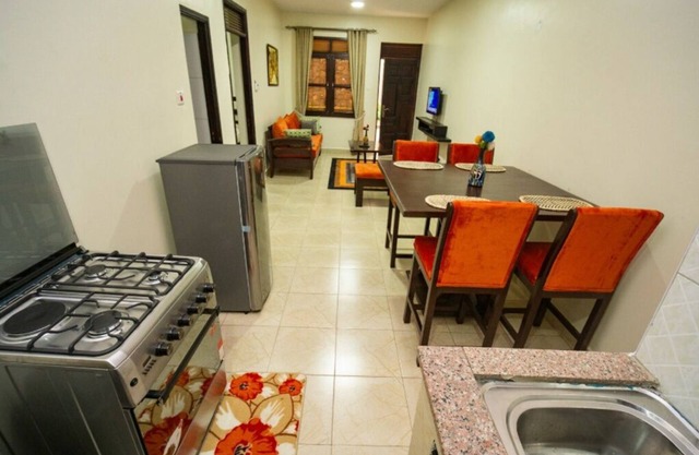Luxury 1 Bedroom Condo - Easy Access to Downtown