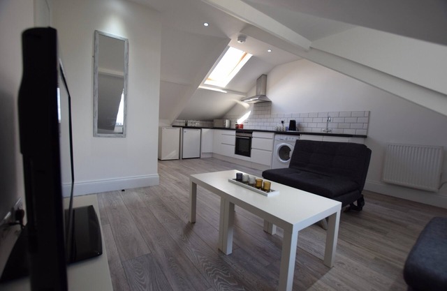 Luxury 1 bedroom flat close to City Centre