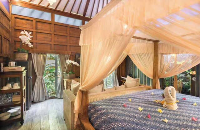 Luxury 1-bedroom villa in Bali with Private Terrace and fully furbished Kitchen