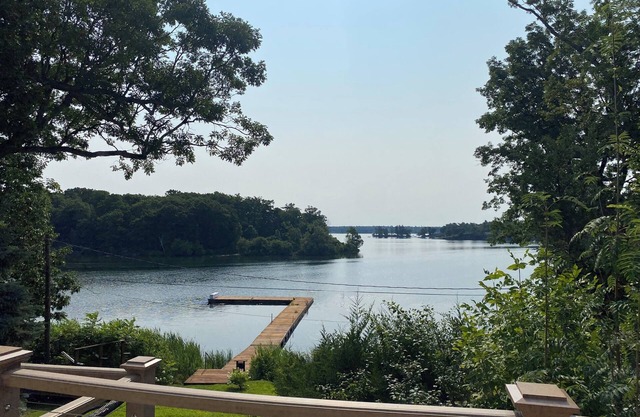 Luxury 1000 Island Oasis