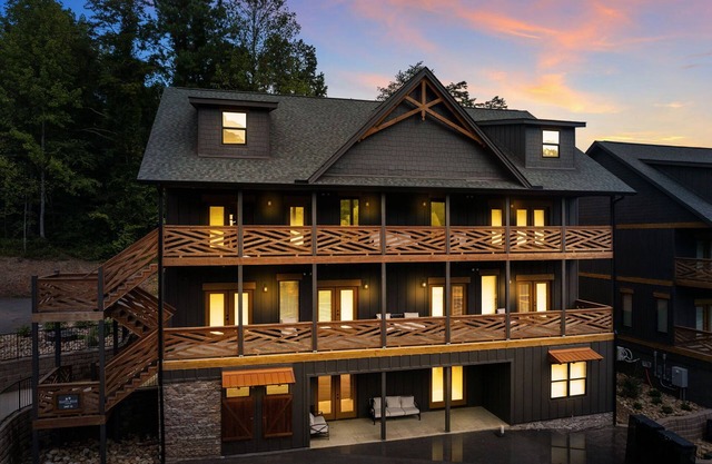 Luxury 10BR Cabin w/Indoor Pool, Theater, Game Room Sleeps 42!