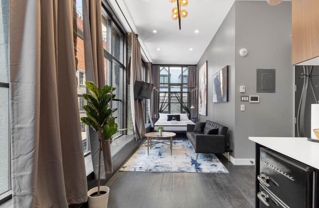 Luxury 1Bd Loft-Old Montréal-C1