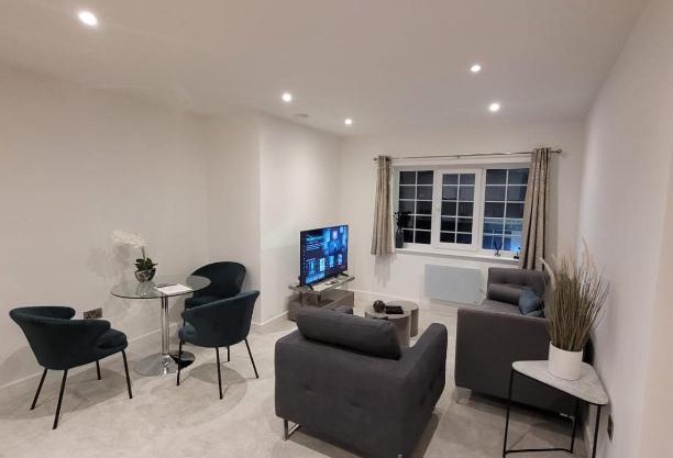 Luxury 2 Bed Apartment In The Heart Of Rochester