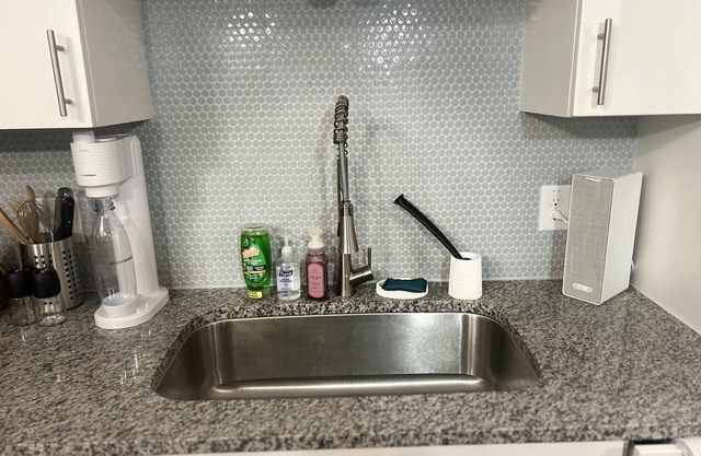 "Luxury 2-Bed Oasis in DFW "/Pet Friendly
