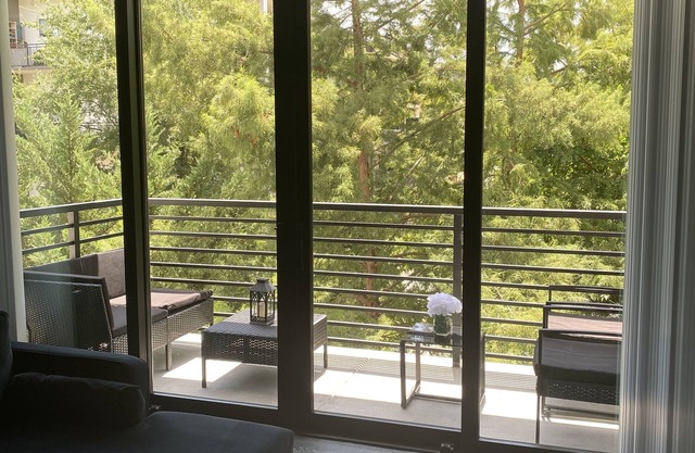 Luxury 2 Bedroom - 10 minutes from Buckhead