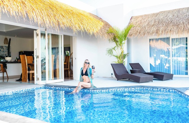Luxury 2-bedroom 500m² Oceanview Villa with infinity pool, lagre garden and BBQ.