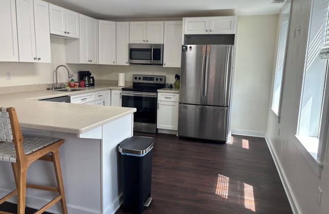 Luxury 2-bedroom apartment in downtown Elkins.