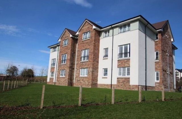 Luxury 2 Bedroom Flat in Quiet Village w/Ensuite