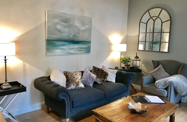 Luxury 2 bedroom ground floor apartment near Peak District