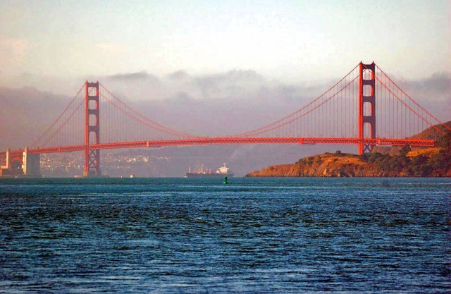 Luxury 2 Bedroom with Pool - Newly Remodeled - Golden Gate & San Francisco Views