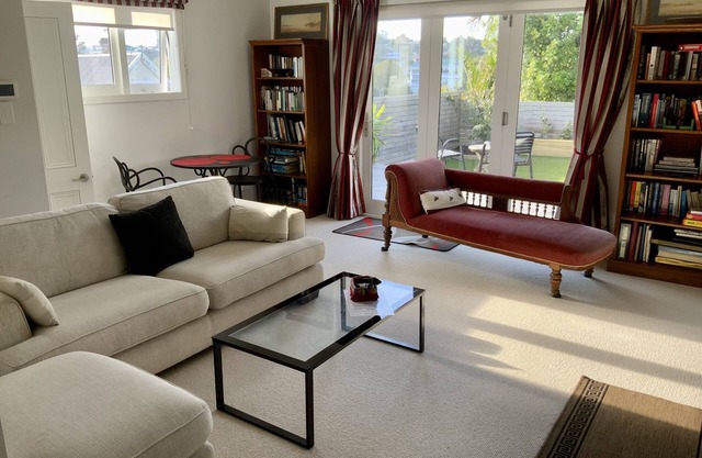 Luxury 2 Bedrooms Grey Lynn - SPECIAL DEAL for 4 week bookings September '25