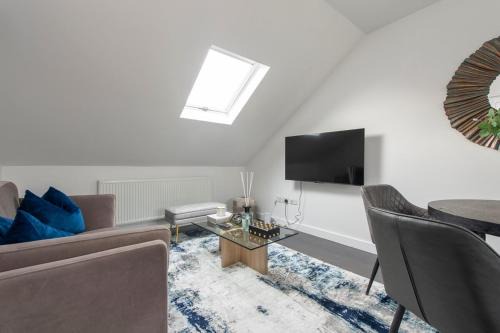 Luxury 2Bed, 2Bath Duplex 5 Mins to Hither Green Station