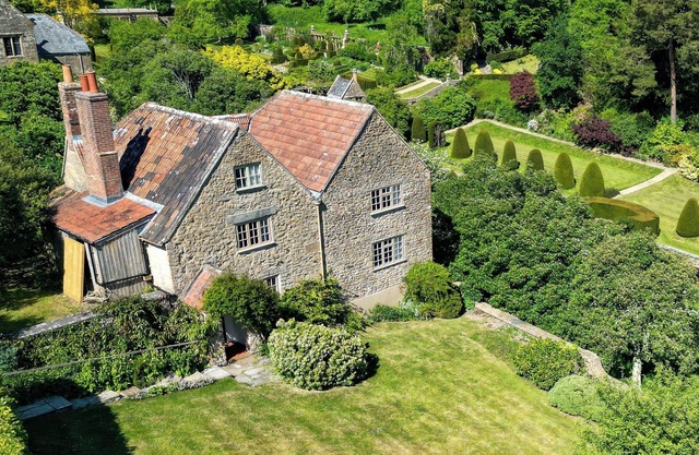 Luxury 3 Bed Cottage on Rewilding Estate