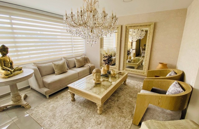 Luxury 3-bedroom apartment in the best tourist area of Cali. Close to everything