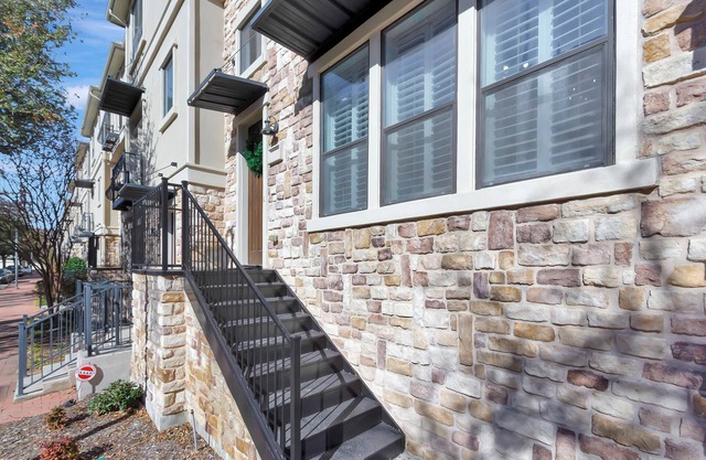 Luxury 3-bedroom corporate townhome with WiFi, AC, garage at The Shops at Legacy