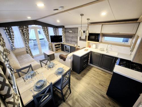 Luxury 3 Bedroom Holiday Home