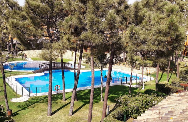 Luxury 3-bedroom house next to Islantilla Golf Club,air-con,internet sandy beach