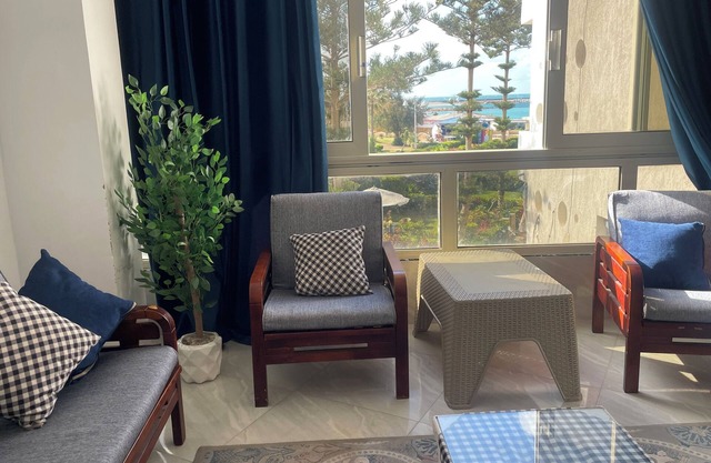 Luxury 3Bedroom Chalet - Maamourah Beach