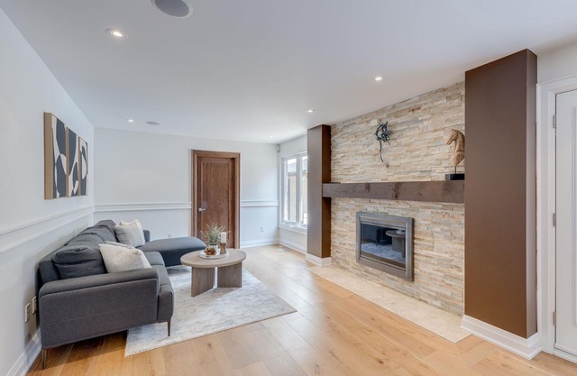 Luxury 4 BDRM Oasis with Heated Pool