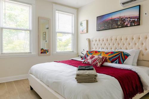 Luxury 5 Bedroom DC Home Near Capitol Hill with Free Parking