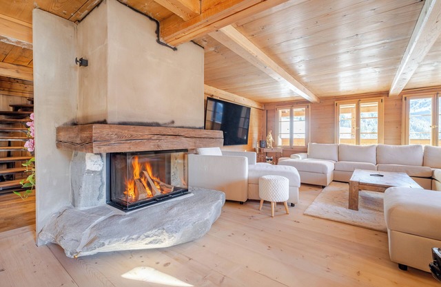 Luxury 5 Bedroom Panoramic Chalet - Near Gstaad