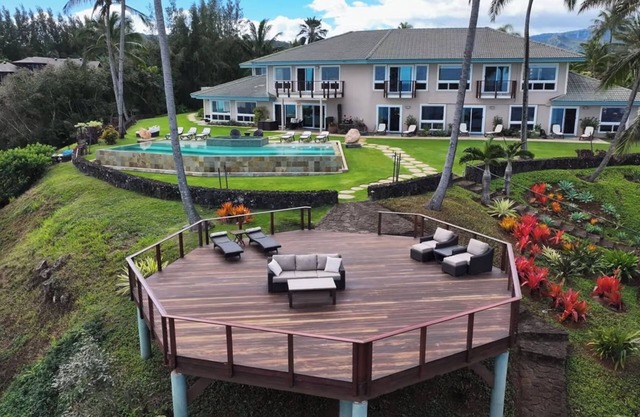Luxury 5 BR Estate over Beach w/Huge Views, Pool, Hot Tub - TVNC#4201