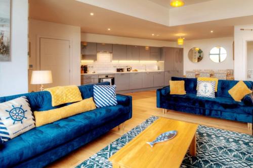 Luxury 5* Marina Apartment