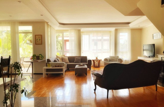 Luxury 5 room duplex maisonette with roof terrace (7 min. walk to Konyaalti beach)