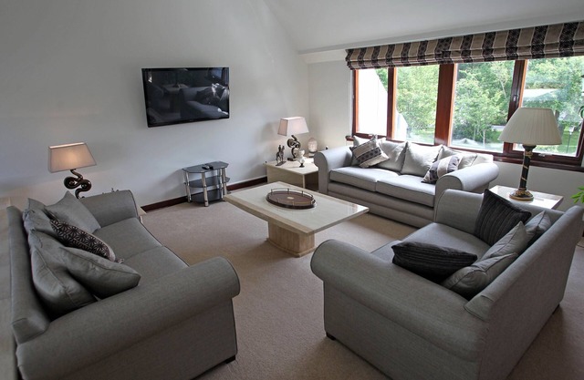 Luxury 5 Star Country Home beside Gleneagles