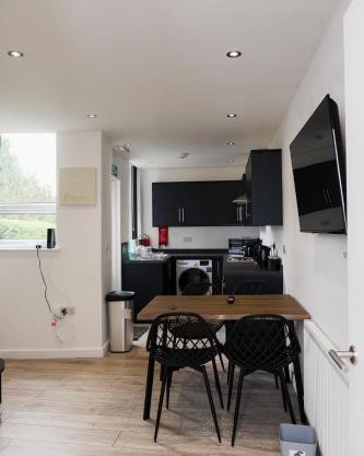 Luxury 6 bed Home in Sheffield