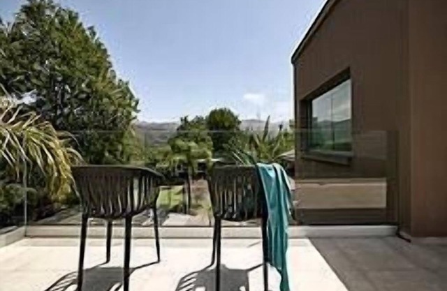 Luxury 6 bedroom villa private heated pool