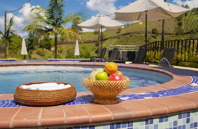 Luxury 9-Bedrooms Villa in Guatape Col