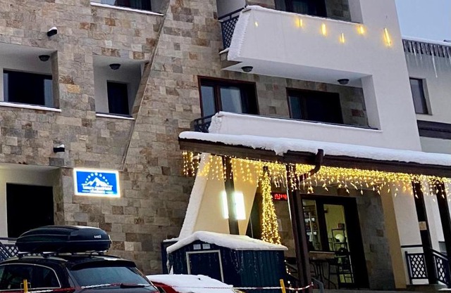 Luxury Aparthotel STUDENETS