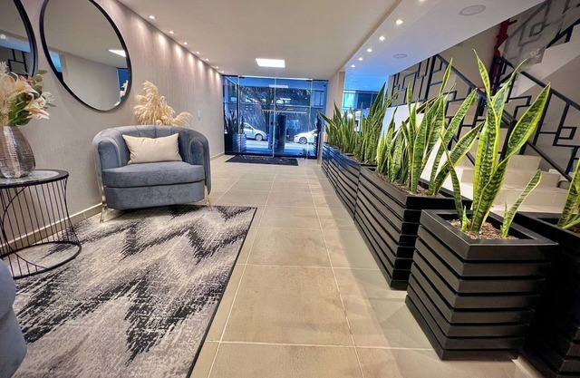 Luxury Apartment, 3 bedrooms, 3 bathrooms, equipped kitchen