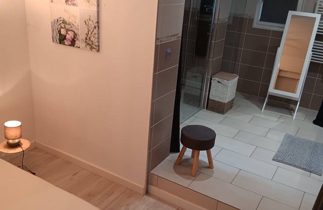 Luxury apartment 60m2 15mn beach free parking and wifi