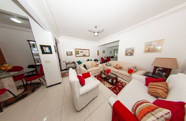 Luxury Apartment near the Beach, Renovated, Decorated and Furnished