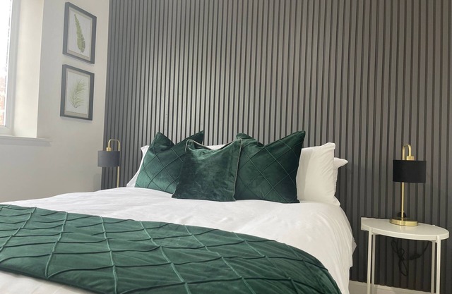 Luxury apartment with free secure gated parking