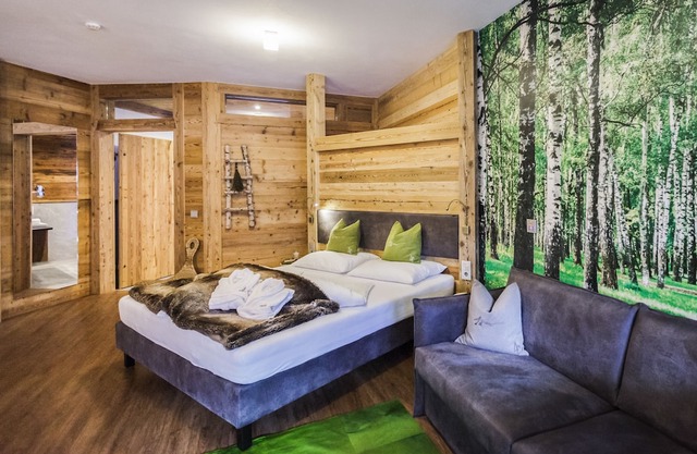 Luxury Apartment Lodge with Terrace, Mountain View and Spa Access