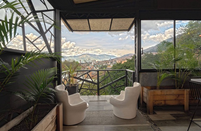 Luxury Apartment - Rooftop & Jacuzzi