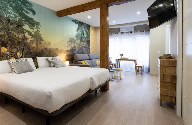 Luxury Apartment with Street View