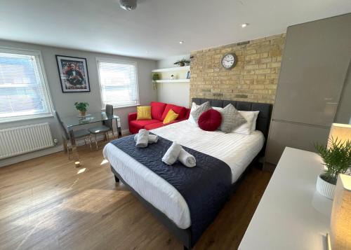 Luxury Apartment with King-size Bed in Central Cambridge - Walk to Station and City Centre