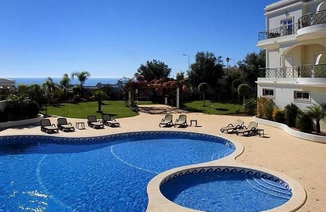 Luxury Apartment with Sea view, shared Pool and Gardens, Sleeps 6