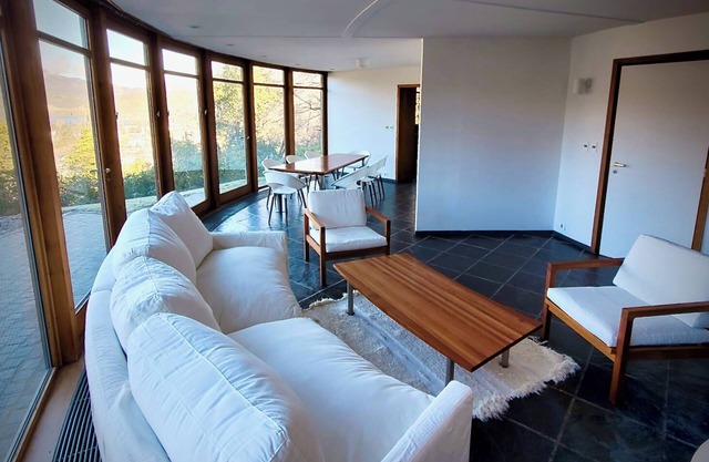 Luxury Mountain Retreat, Breathtaking Lake and Mountain Views in SMA