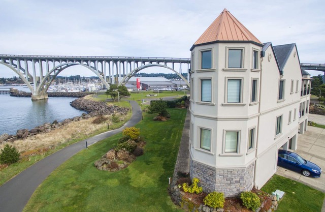 Luxury bay front condo just south of the Newport bridge with stunning views!