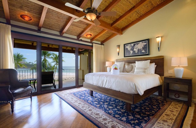 Luxury Beachfront Villa