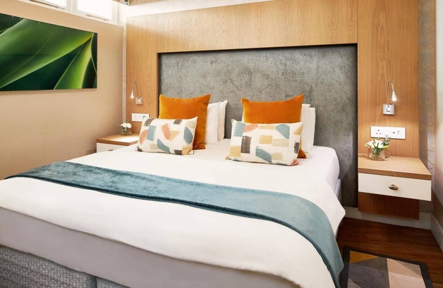 Luxury Beachfront Retreat | Balcony | Pool