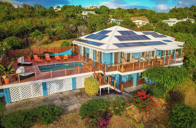 Luxury Beachfront Villa in Prime St. Thomas Location Walk to Resort Dining & Bar