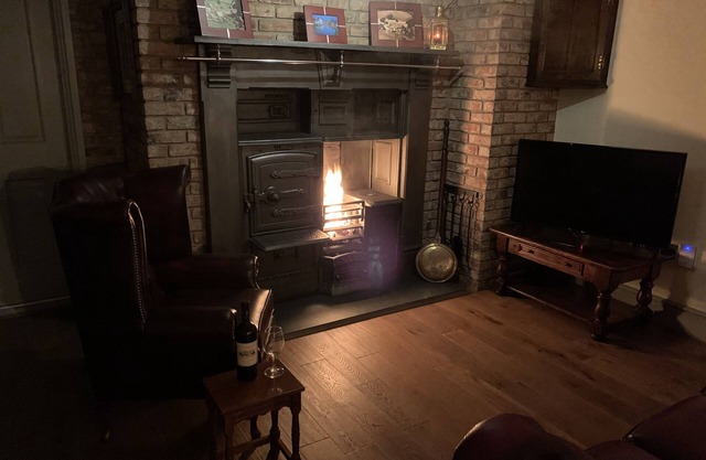 Luxury Boutique Country Cottage With Hot Tub