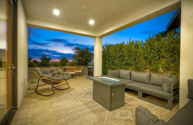 Luxury Carlsbad Retreat | Across The Street From Beach | Firepit, BBQ, Ping Pong, Cornhole & More