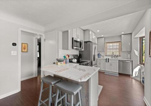 Luxury Cleveland Home with Fitness Equipment and Yard